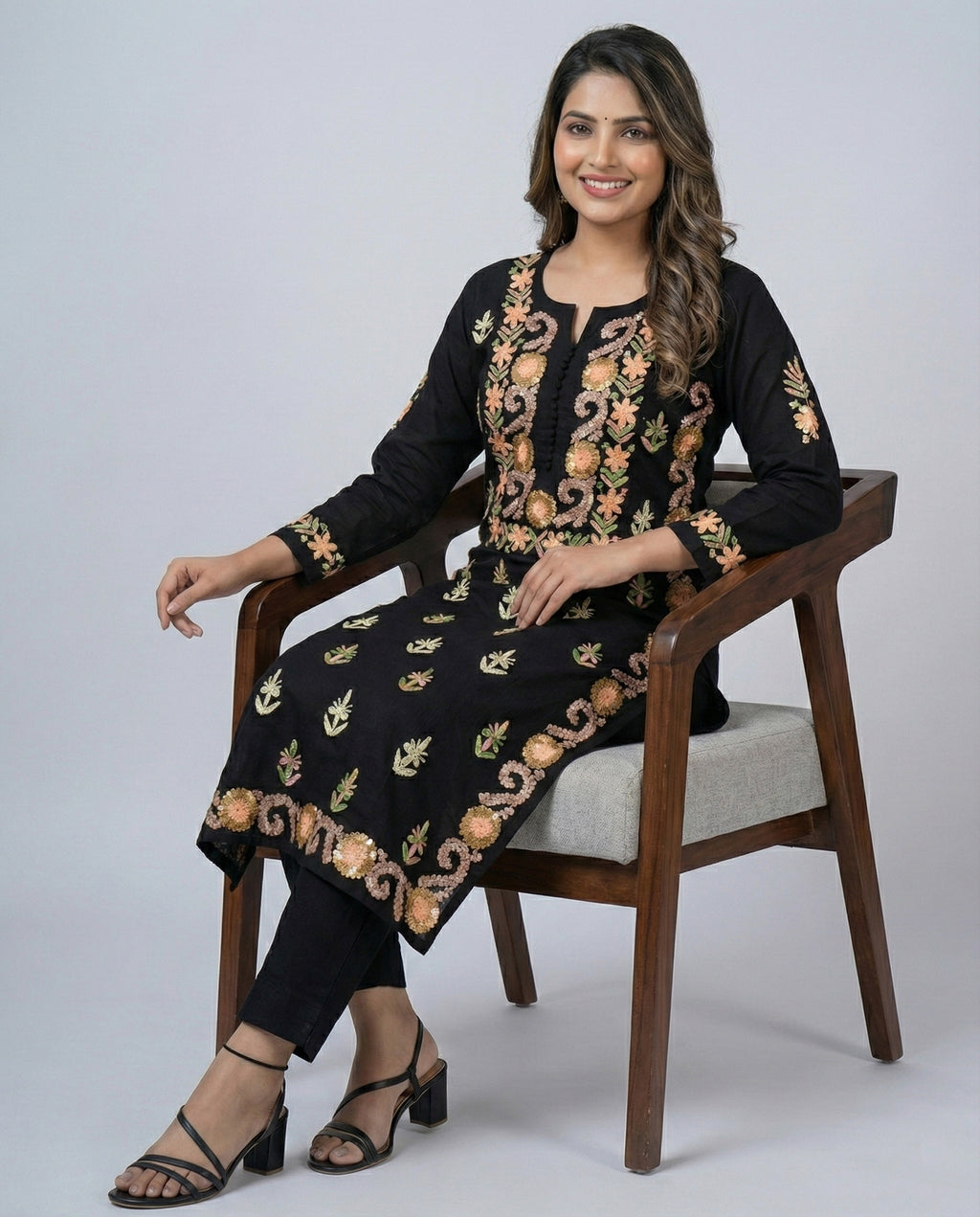 Women Floral Embroidered Chikankari Floral Kurta