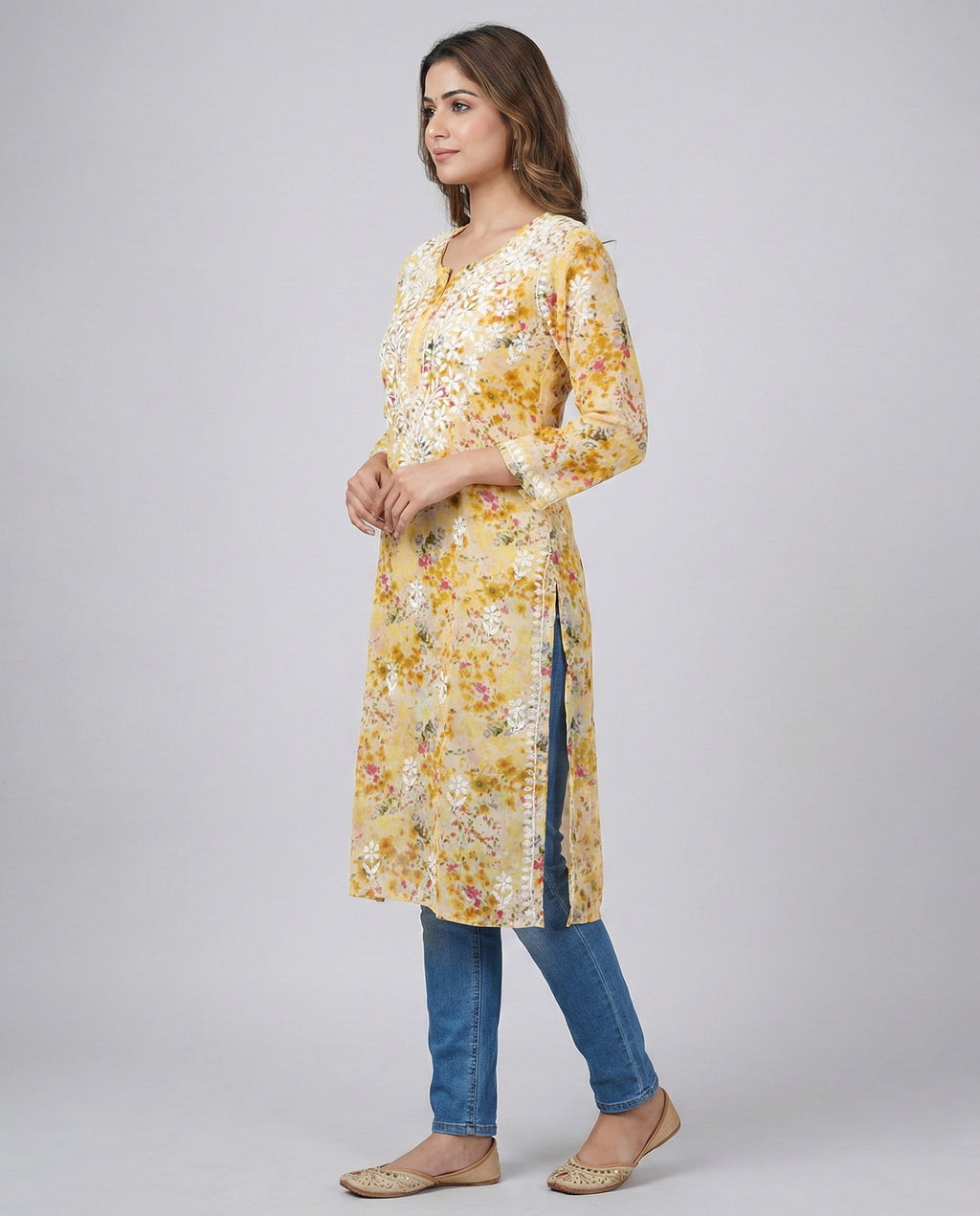 Women Floral Embroidered Chikankari Floral Kurta