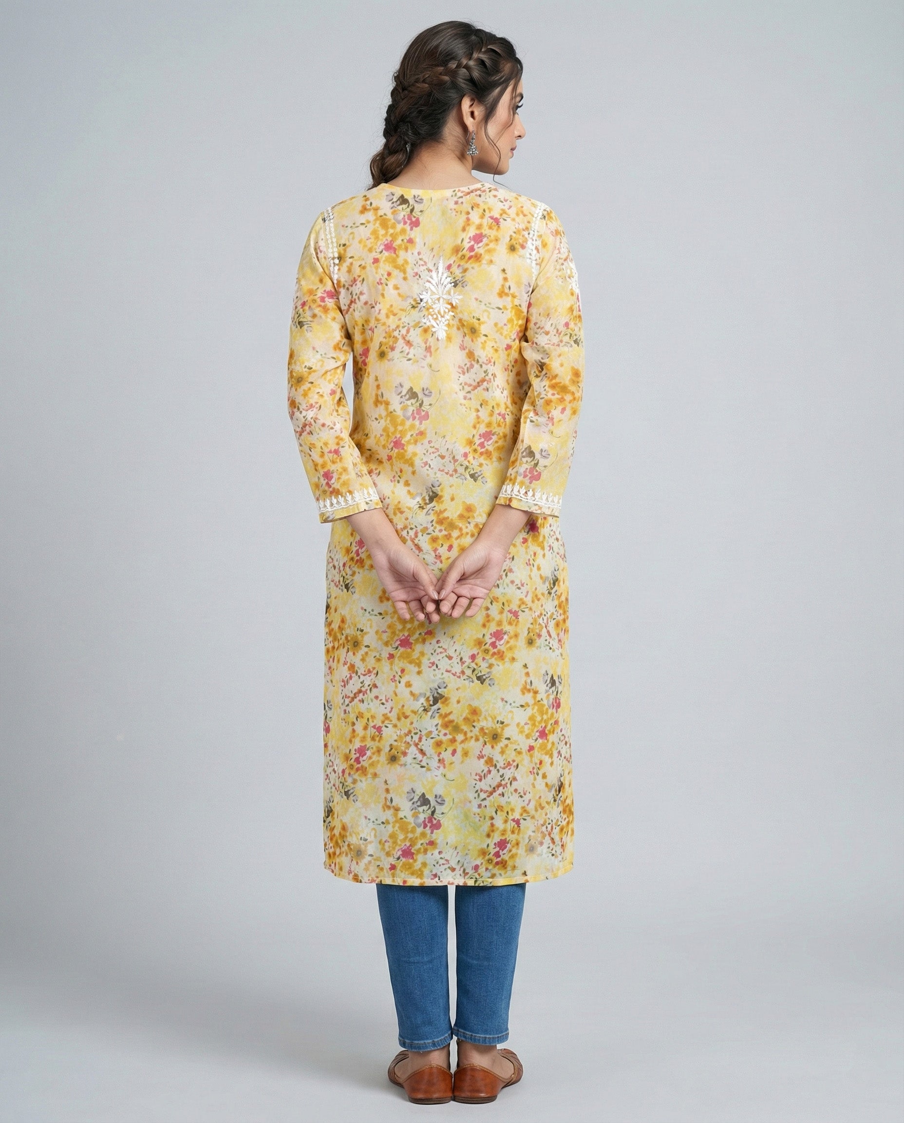 Women Floral Embroidered Chikankari Floral Kurta