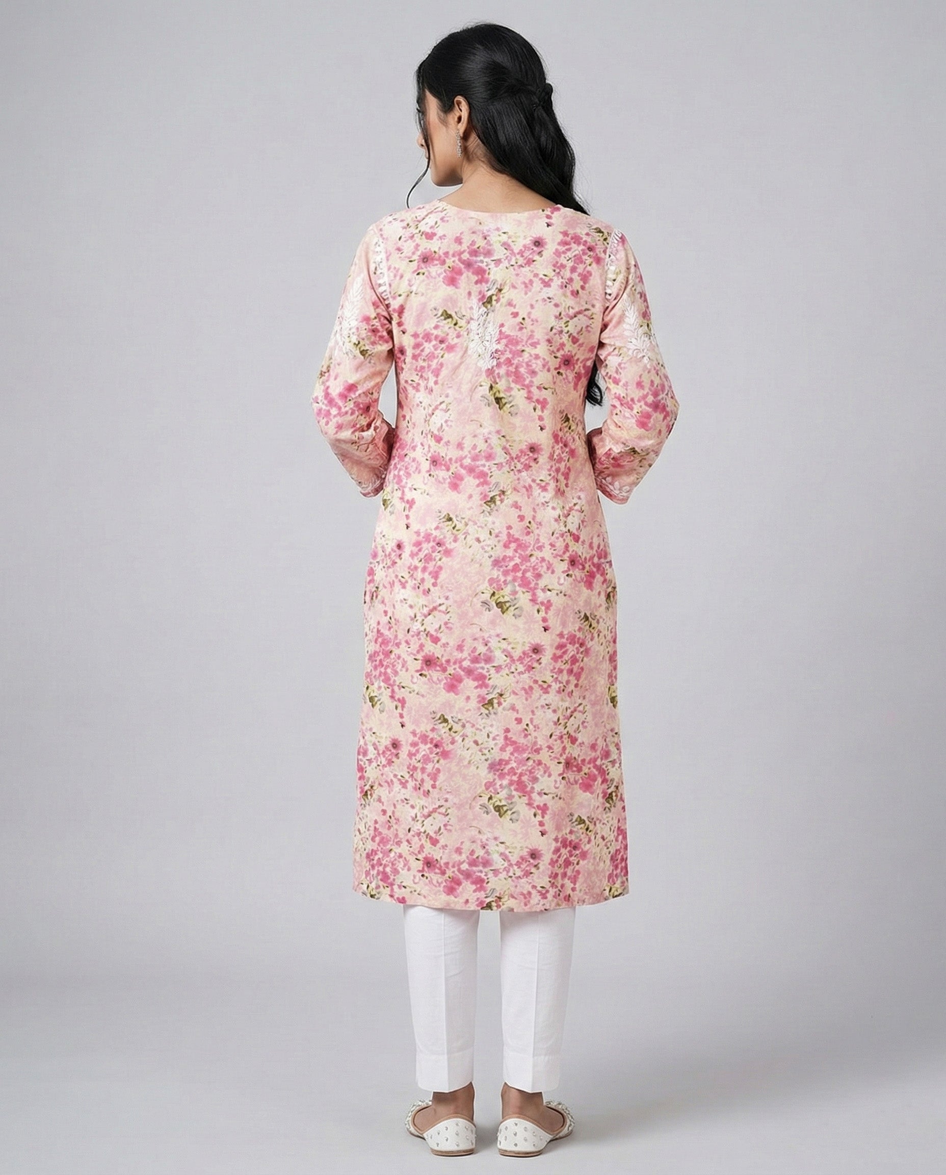 Women Floral Embroidered Chikankari Floral Kurta
