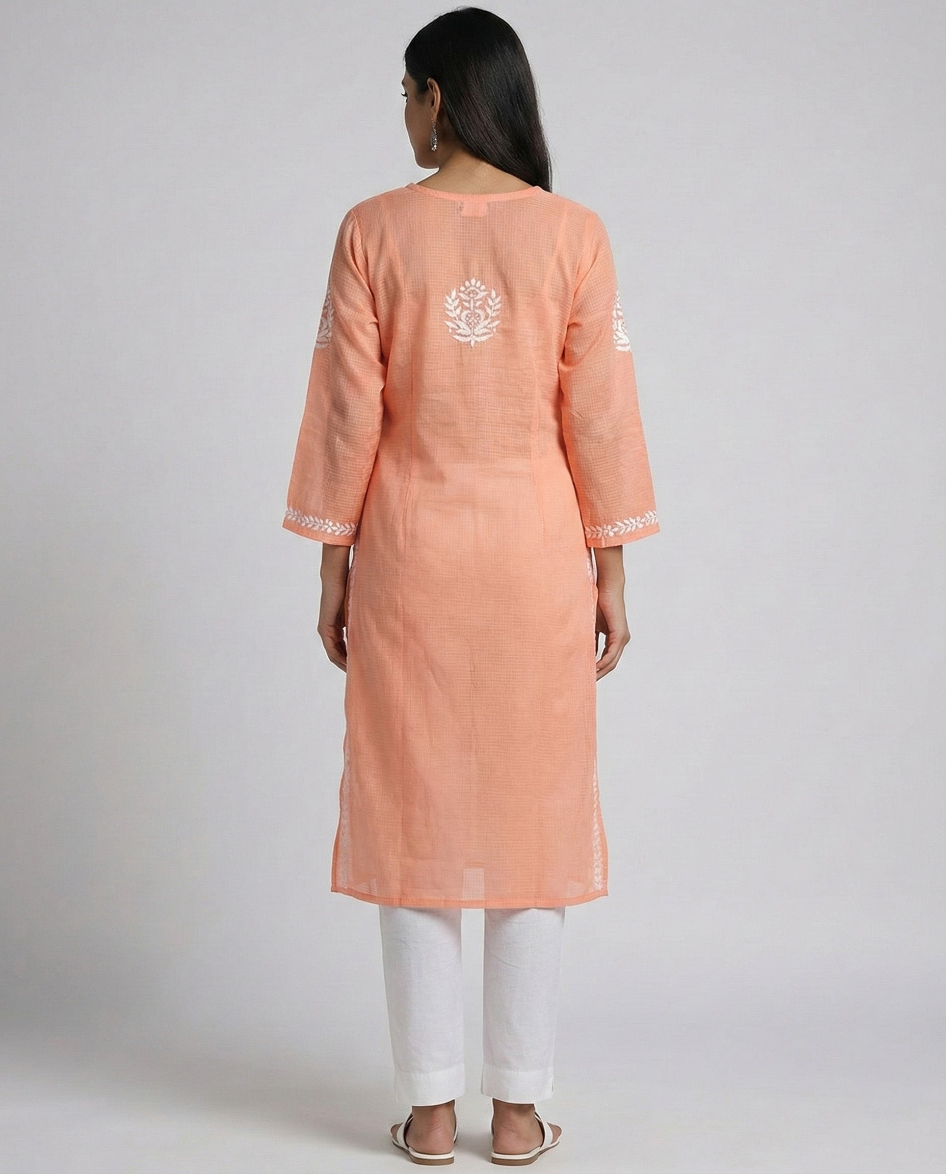 Women Floral Embroidered Chikankari Floral Kurta