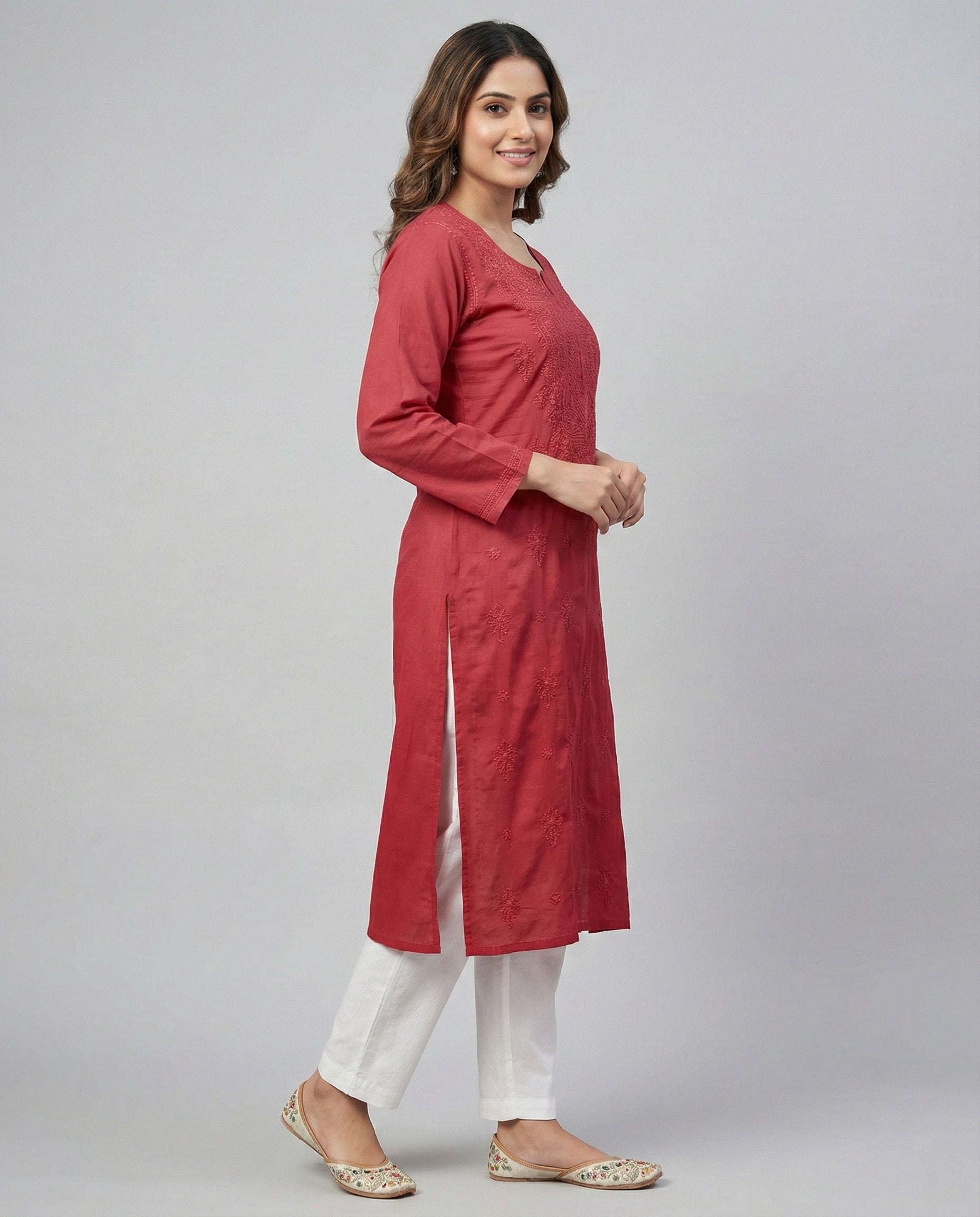 Women Floral Embroidered Chikankari Floral Kurta