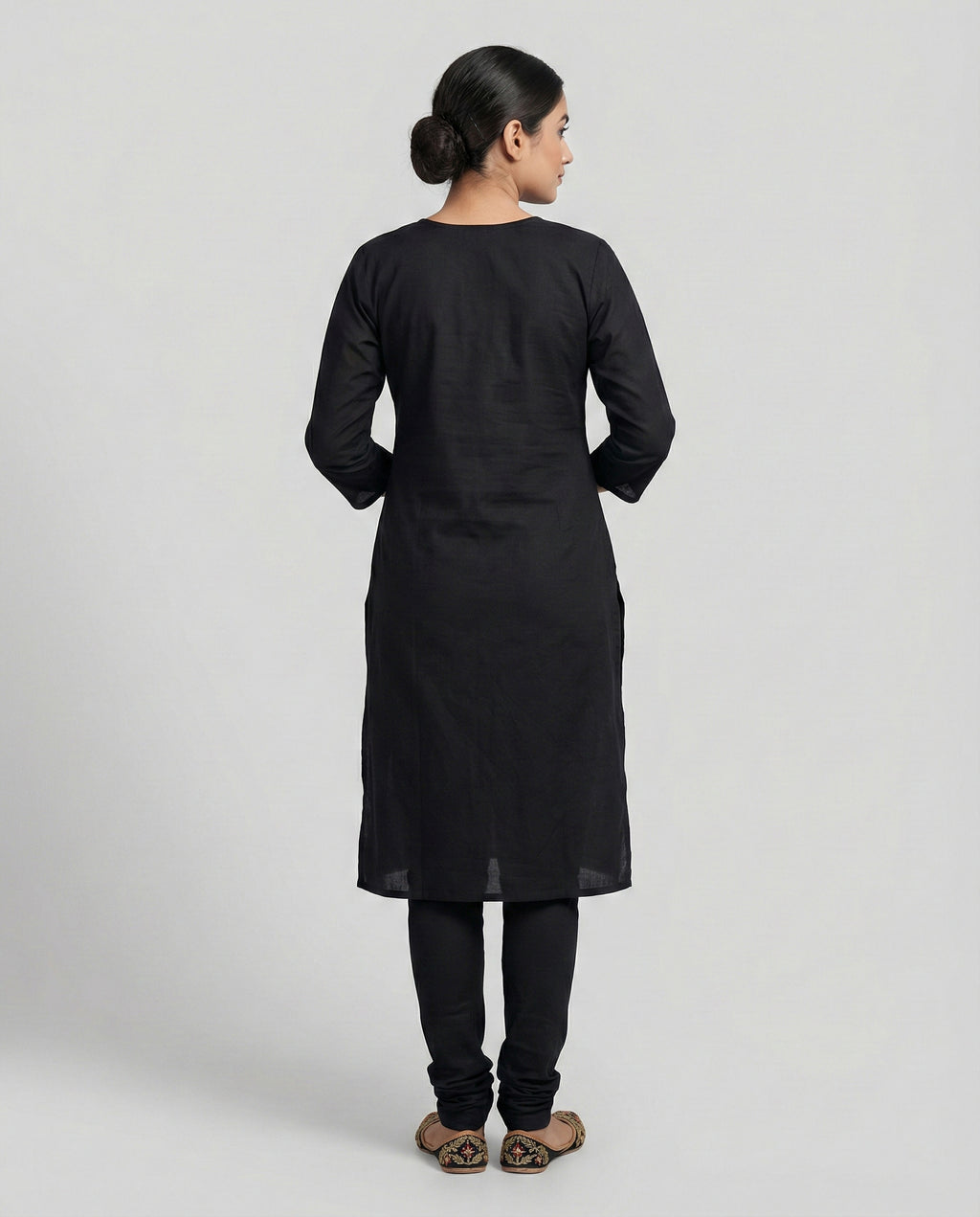 Women Floral Embroidered Chikankari Floral Kurta