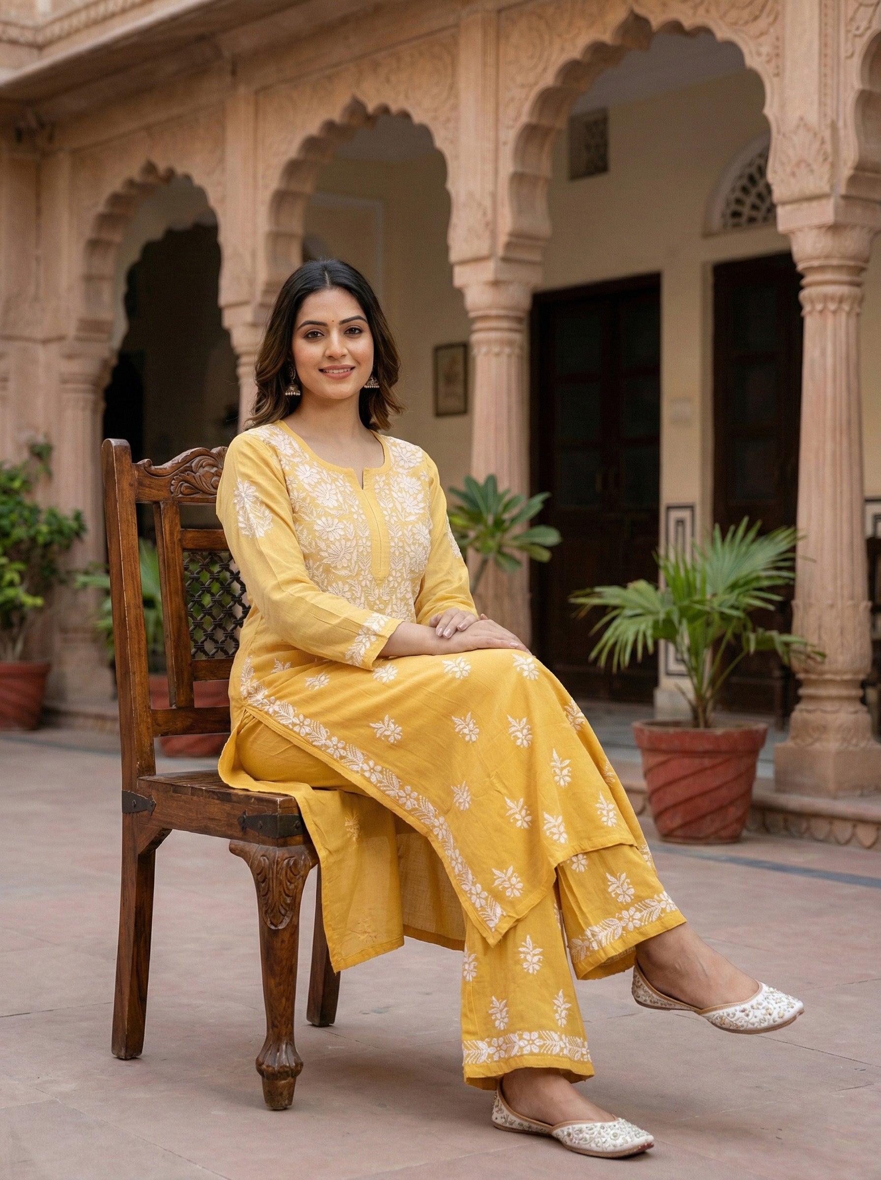 Women Floral Embroidered Regular Chikankari Kurta with Palazzos