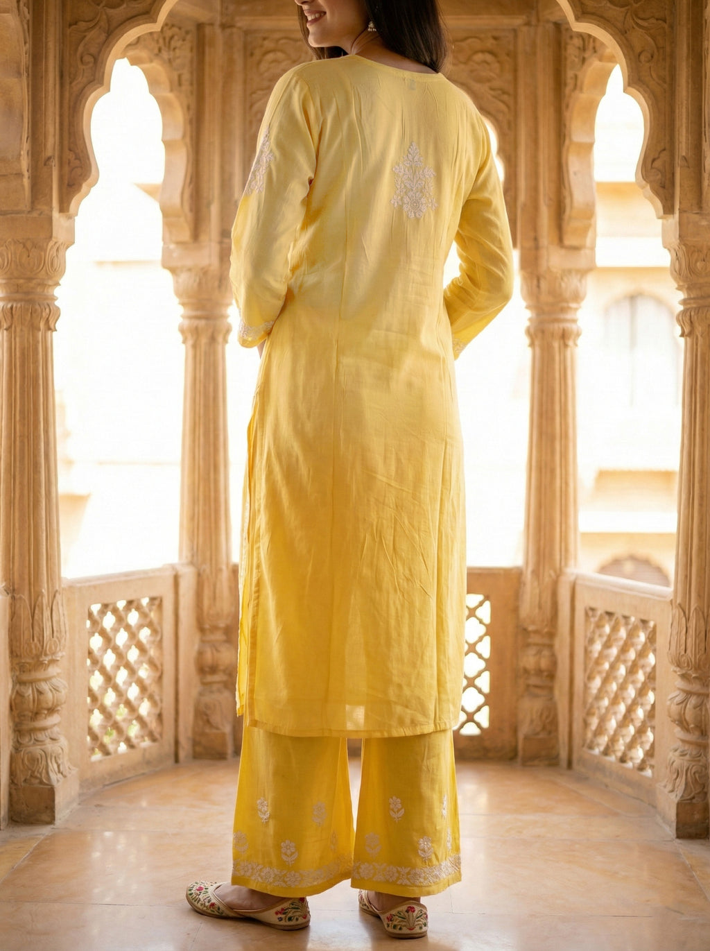 Women Floral Embroidered Regular Chikankari Kurta with Palazzos