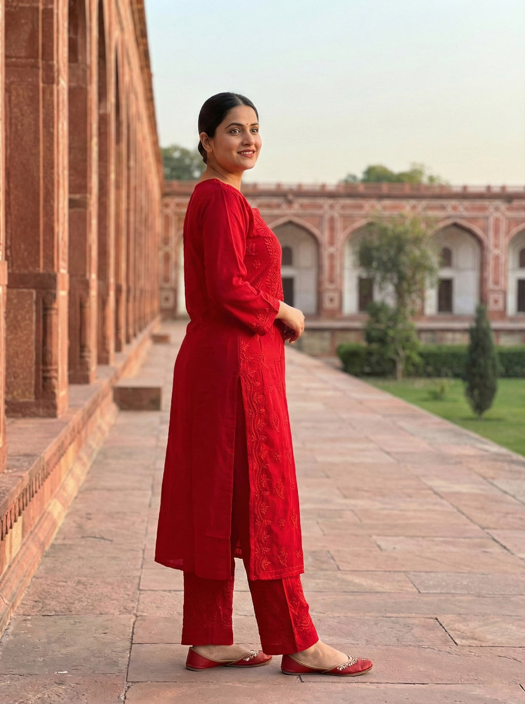 Women Ethnic Motifs Embroidered Regular Chikankari Kurta with Trousers & With Dupatta