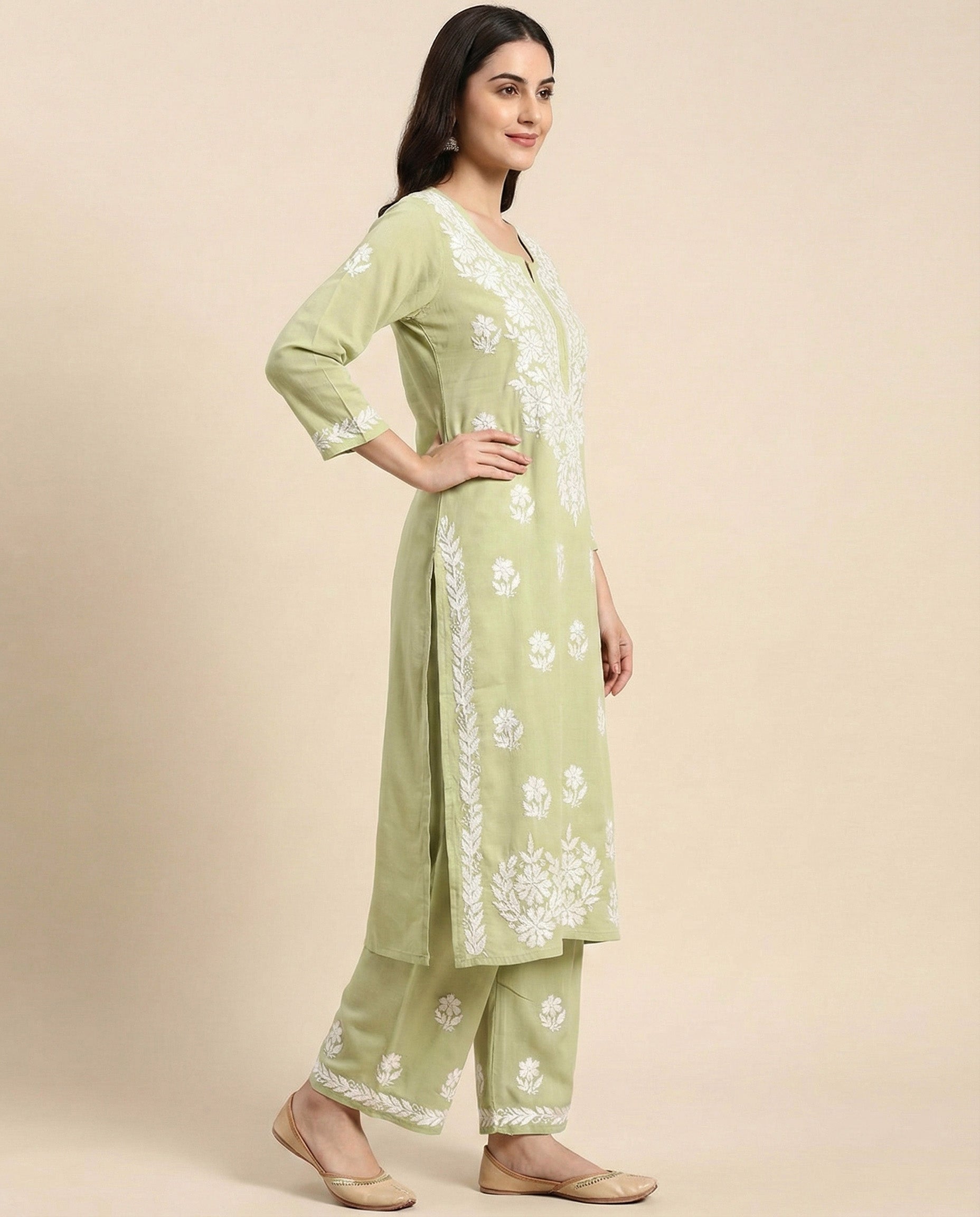 Women Floral Embroidered Regular Chikankari Kurta with Palazzos