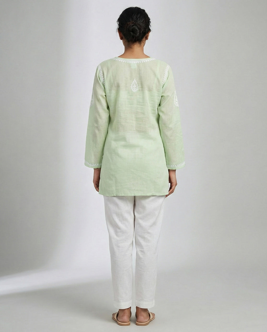 Ethnic Motifs Embroidered Chikankari Linen Chikankari Kurti