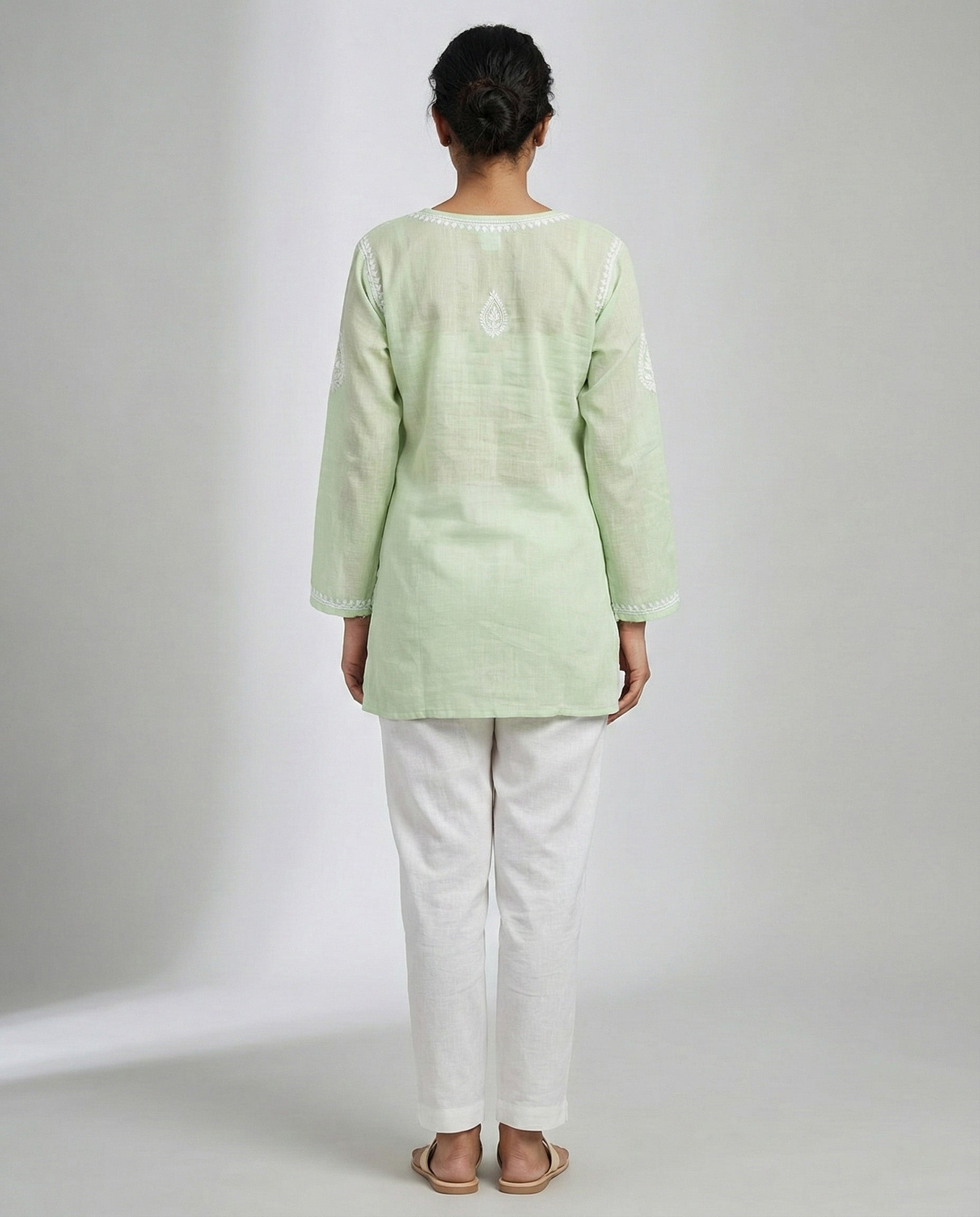 Ethnic Motifs Embroidered Chikankari Linen Chikankari Kurti