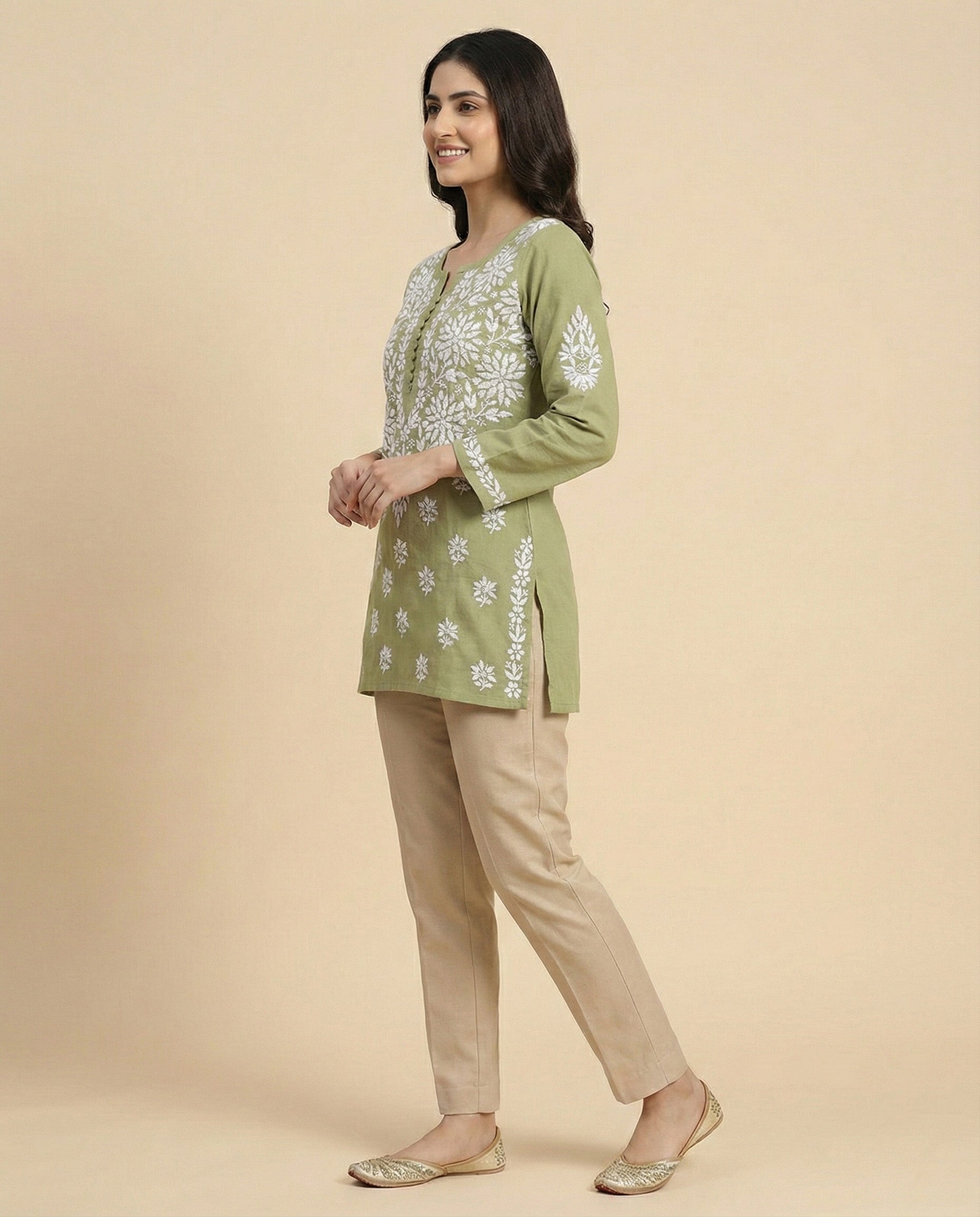 Floral Embroidered Chikankari Chikankari Kurti
