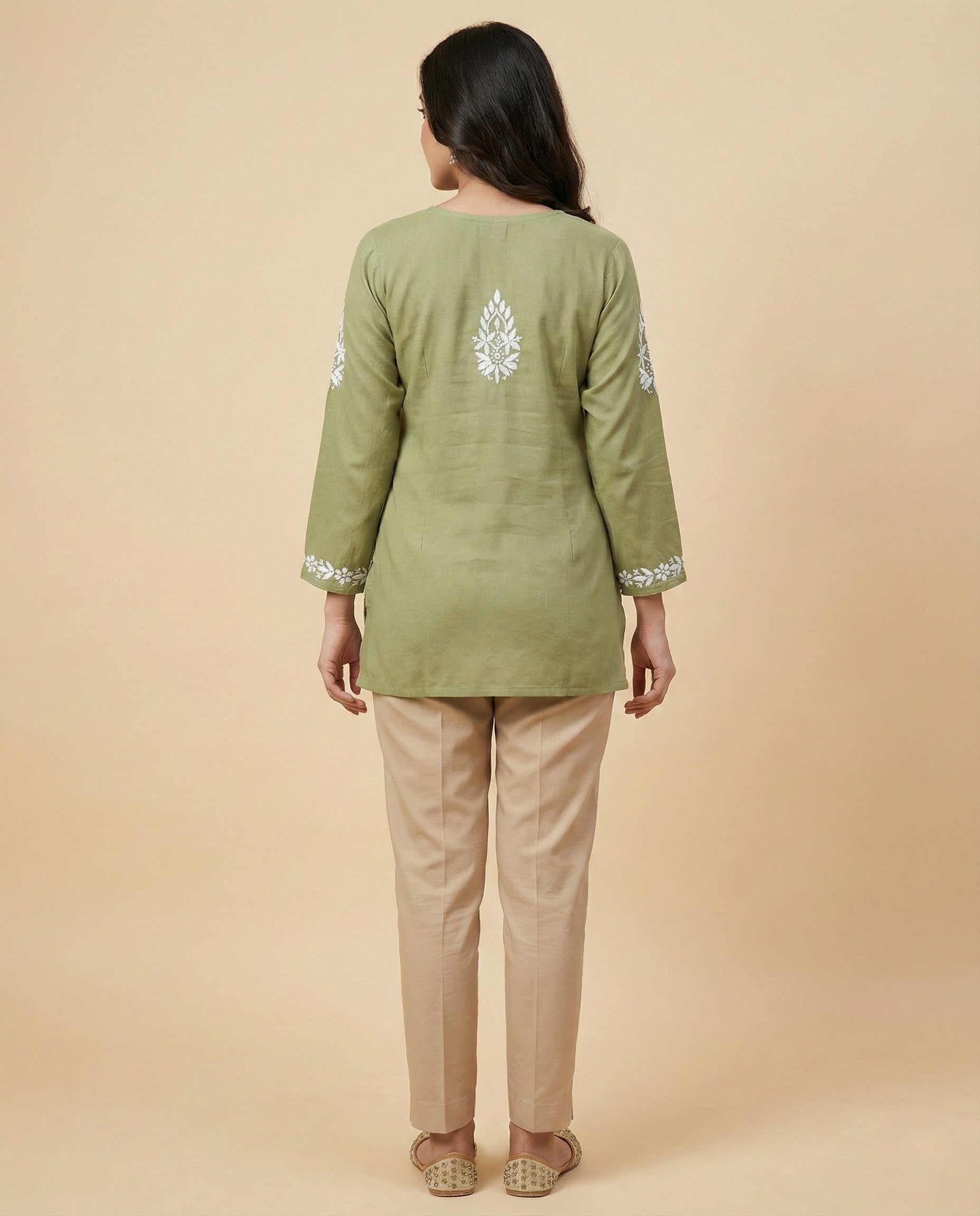 Floral Embroidered Chikankari Chikankari Kurti