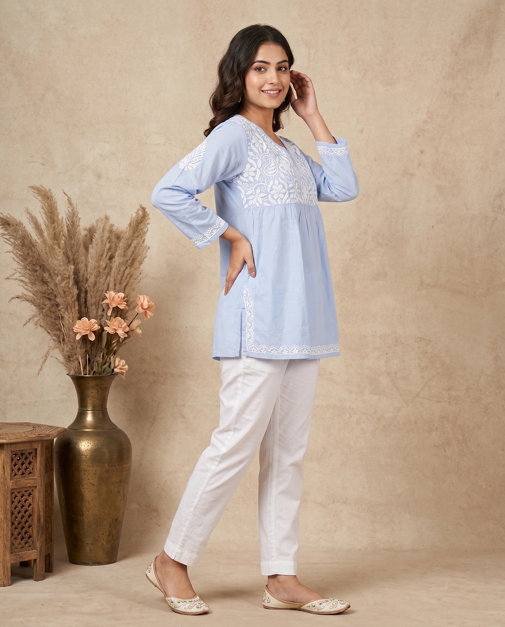 Floral Embroidered Chikankari Chikankari Kurti