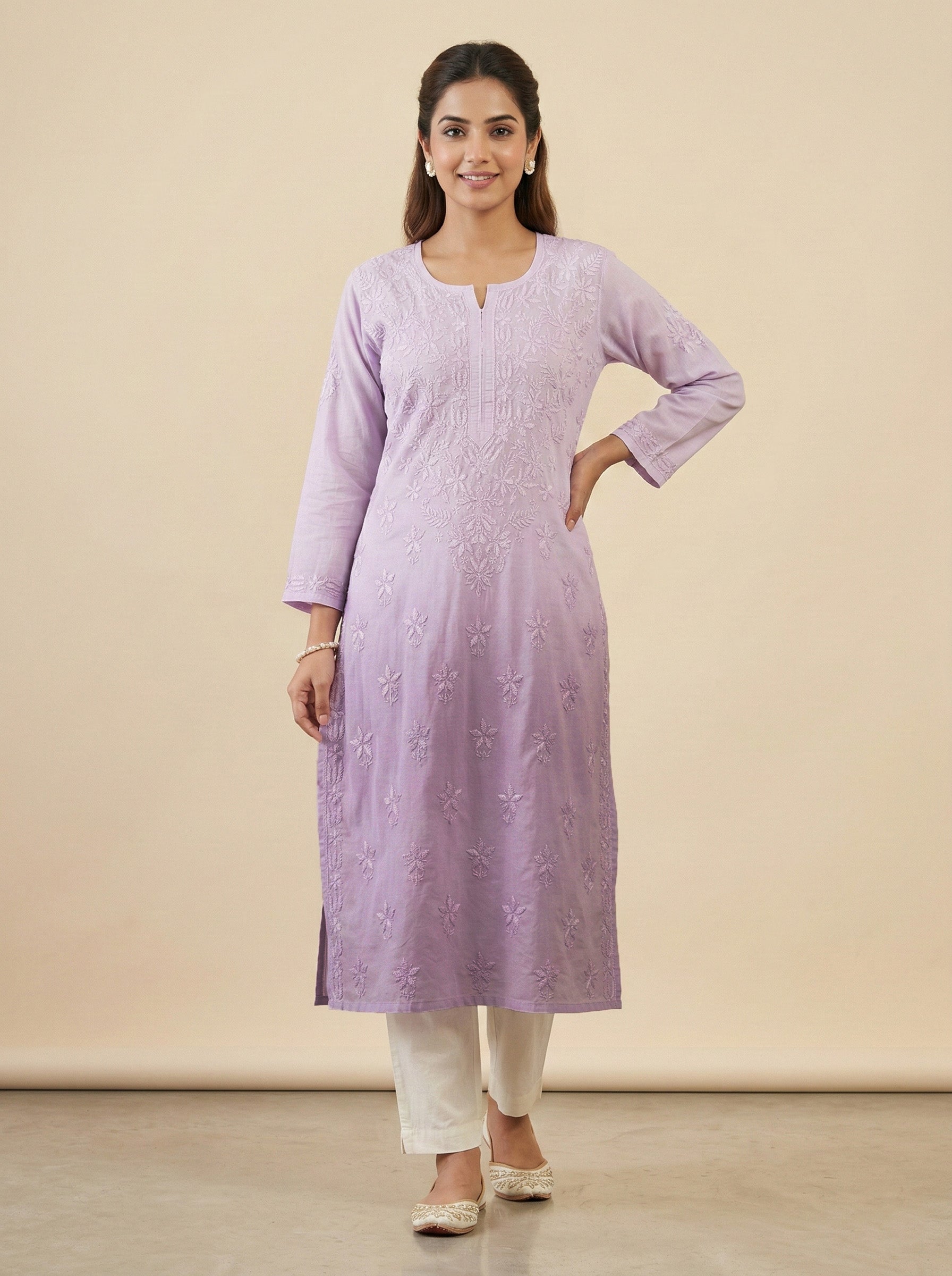 Women Floral Embroidered Chikankari Floral Kurta