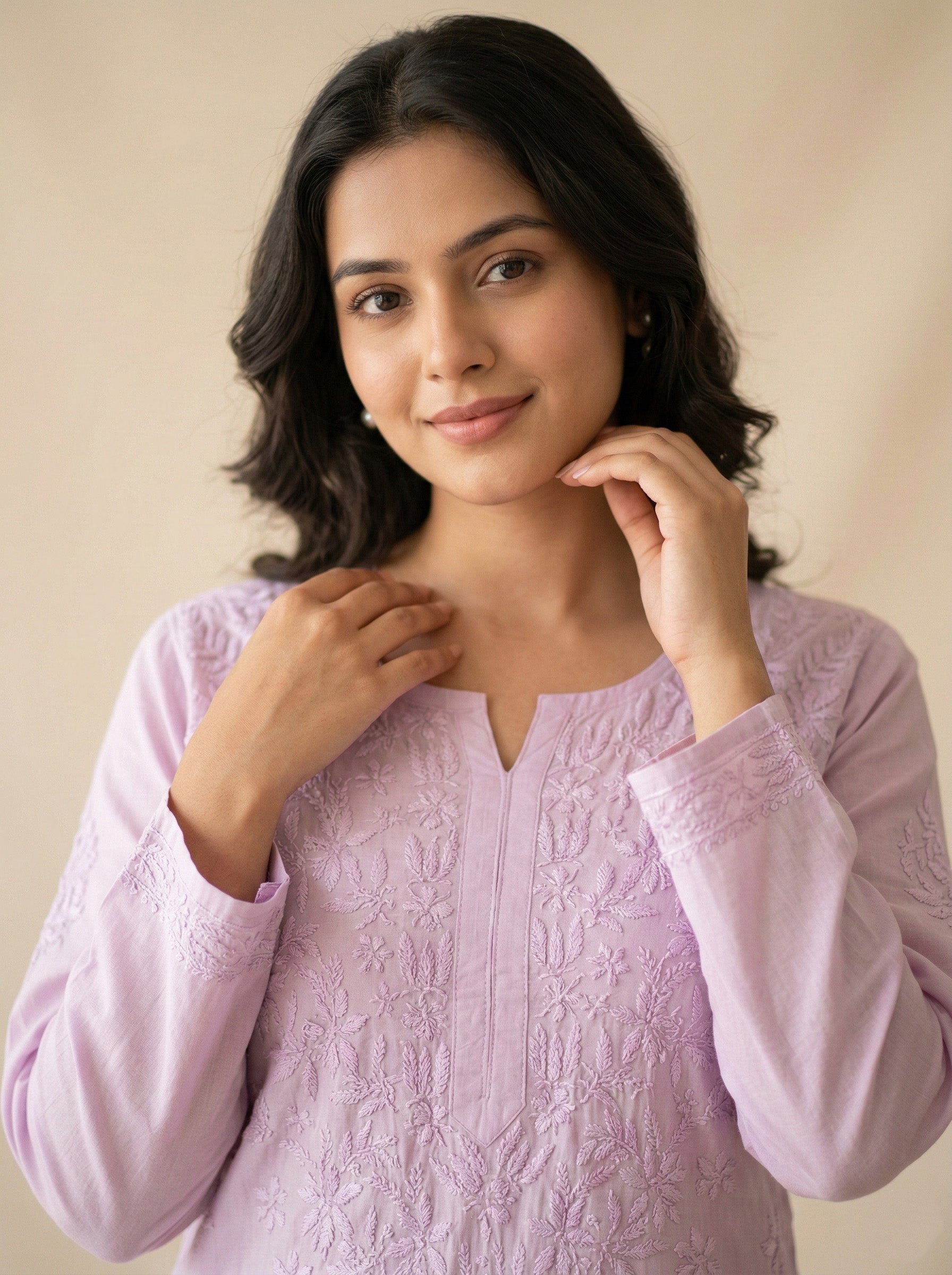 Women Floral Embroidered Chikankari Floral Kurta
