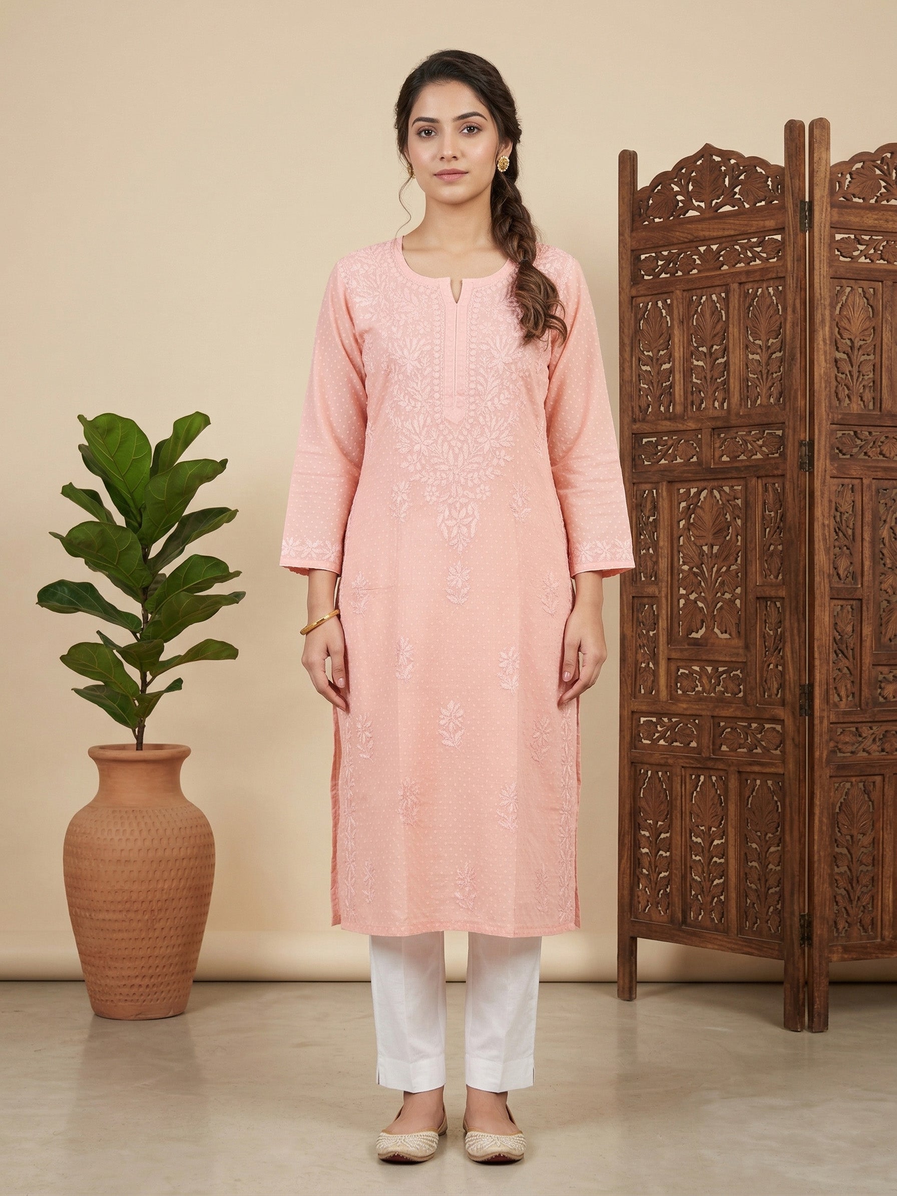 Women Floral Embroidered Chikankari Floral Kurta