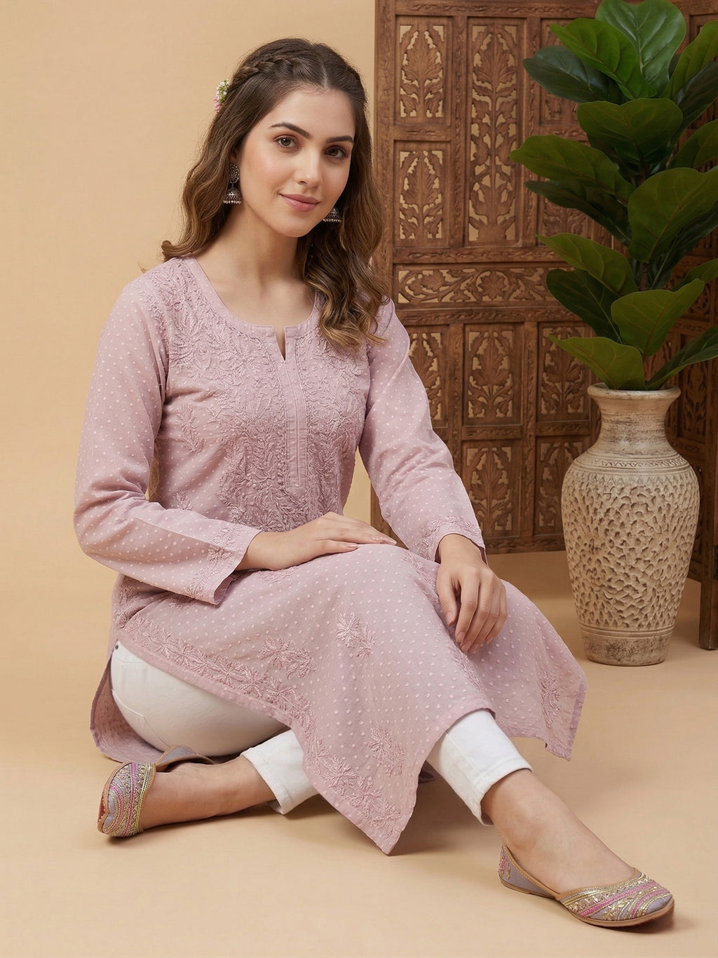 Women Floral Embroidered Chikankari Floral Kurta