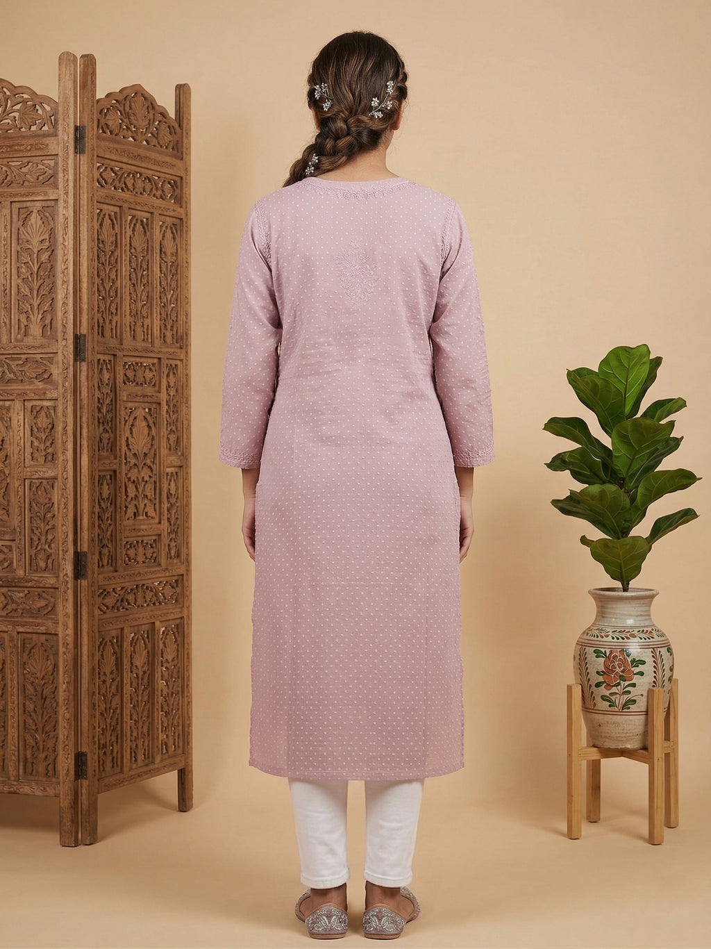 Women Floral Embroidered Chikankari Floral Kurta