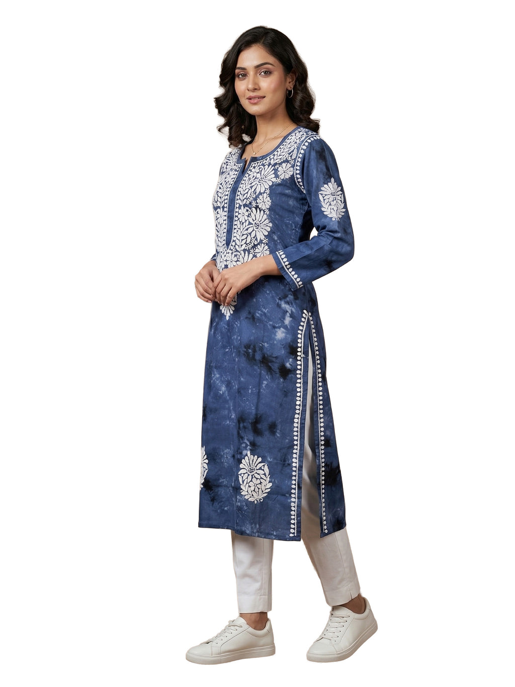 Women Floral Embroidered Chikankari Floral Kurta