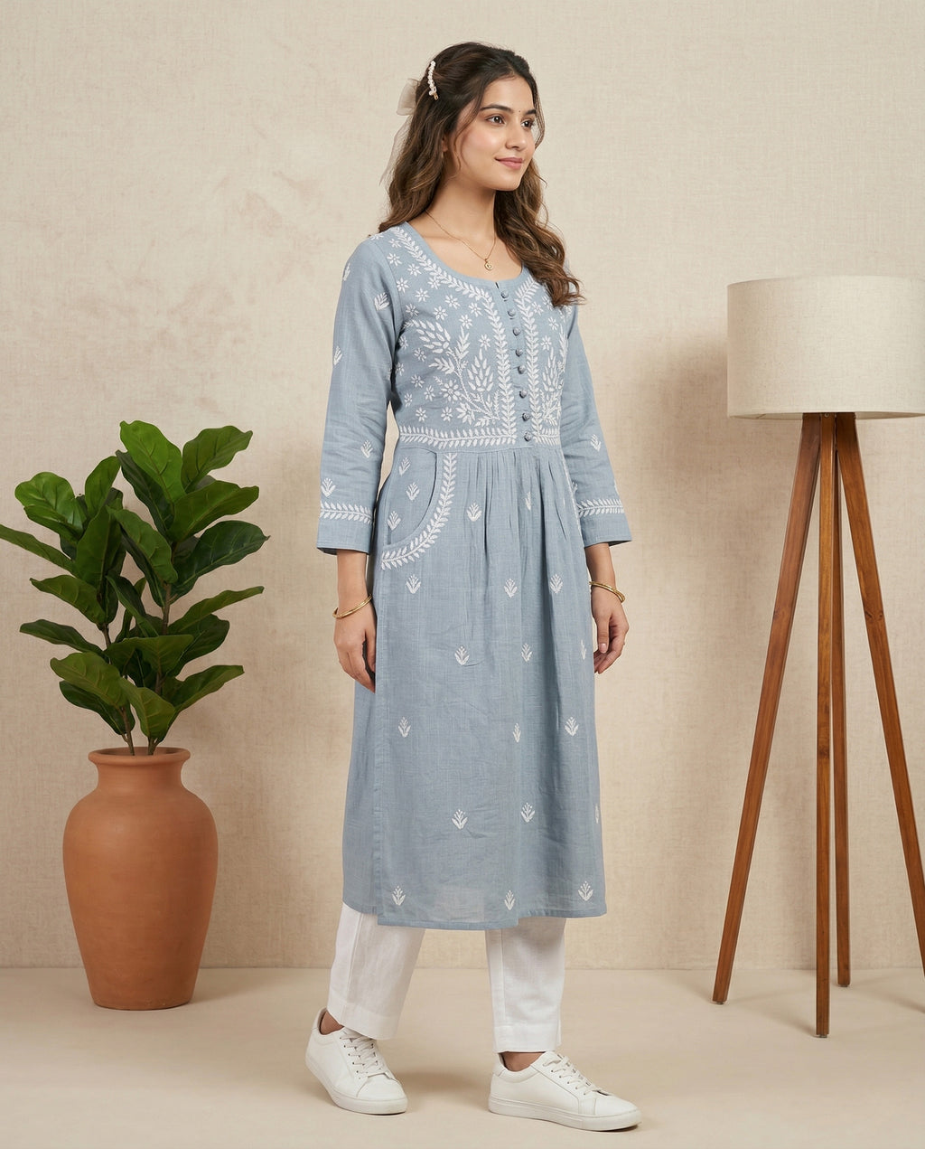 Women Floral Embroidered Chikankari Floral Kurta