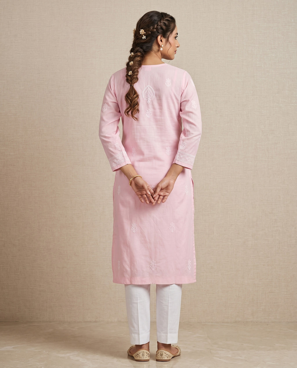 Women Floral Embroidered Chikankari Floral Kurta