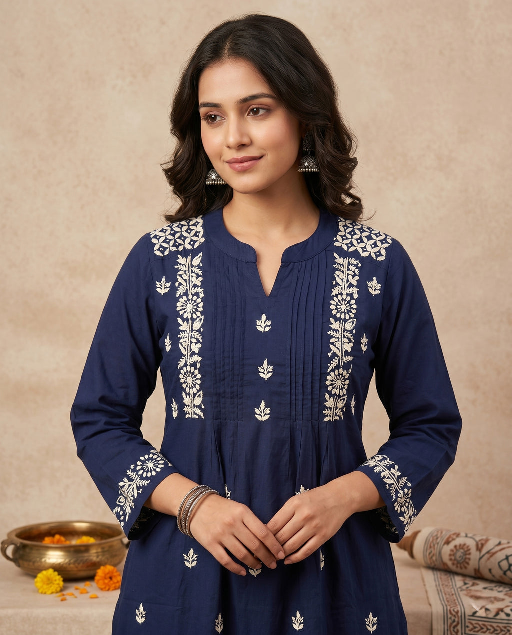 Women Floral Embroidered Chikankari Floral Kurta