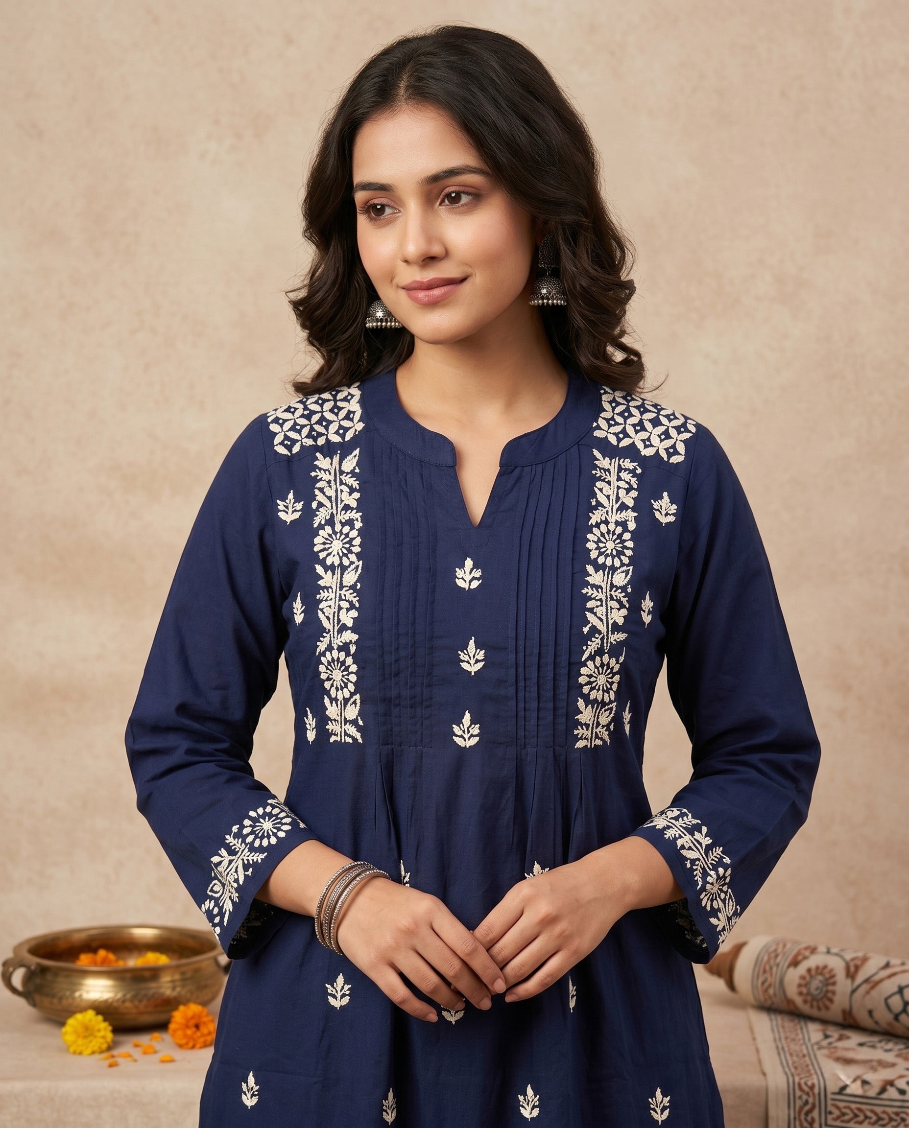 Women Floral Embroidered Chikankari Floral Kurta