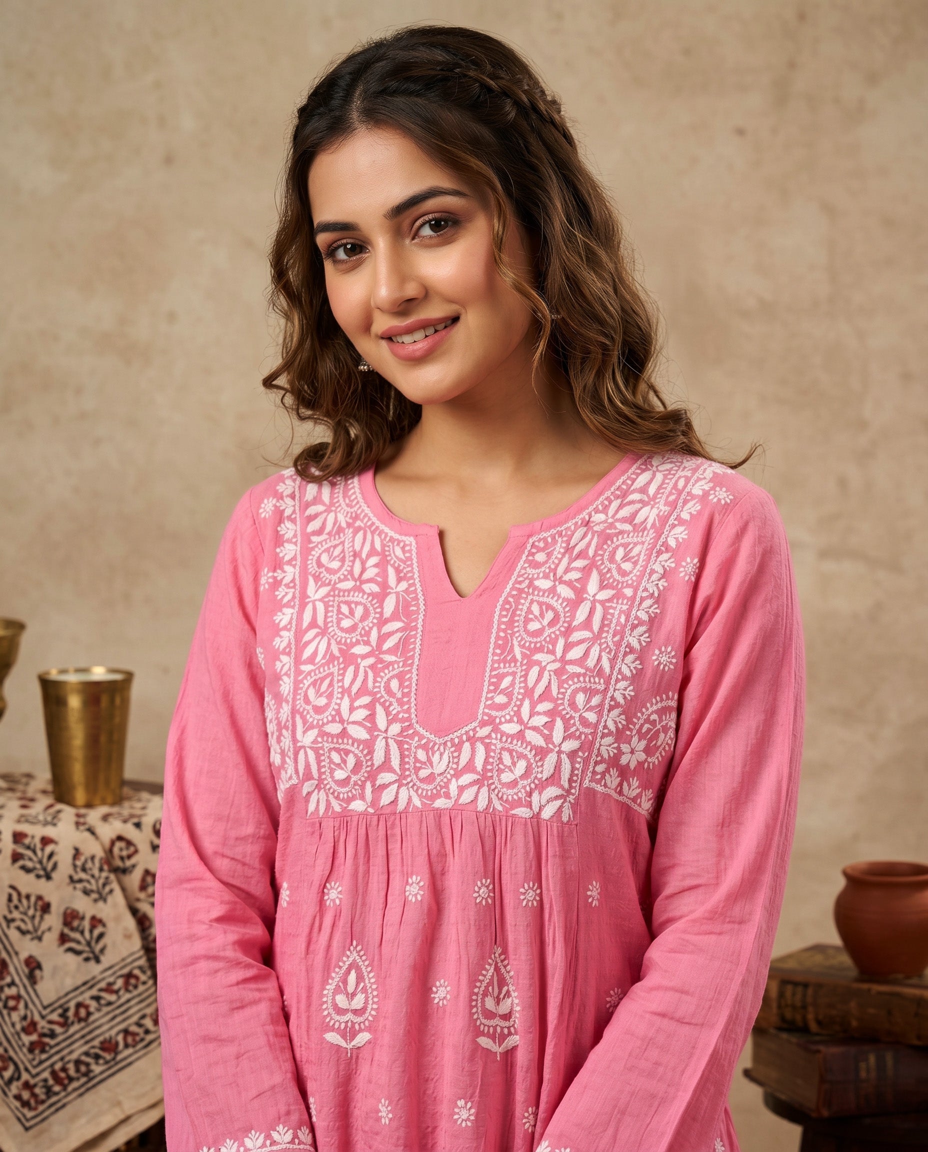 Women Floral Embroidered Chikankari Floral Kurta